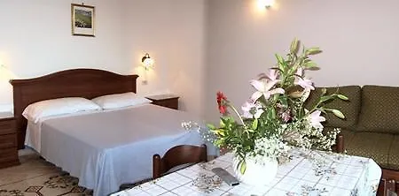 Ludovica Type B Positano
